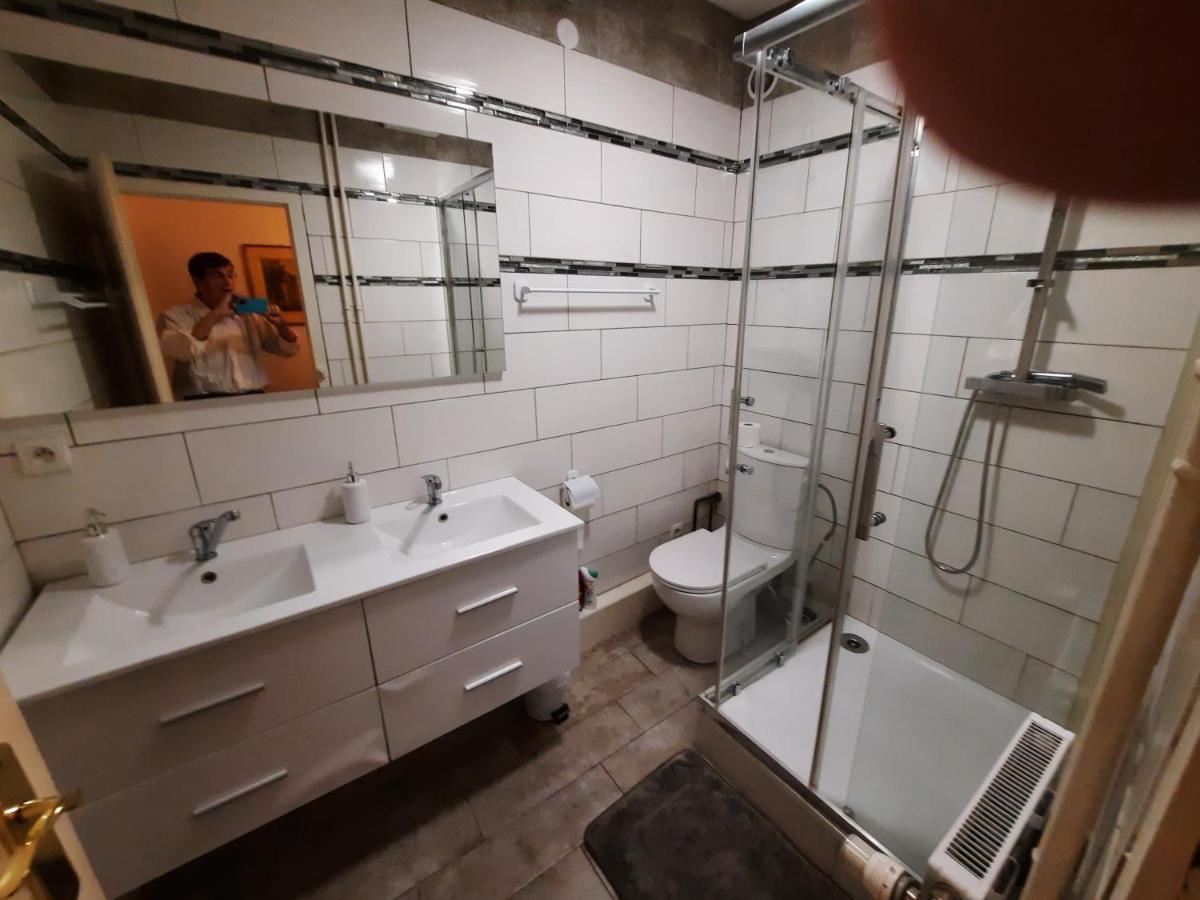 Apartment Center 5