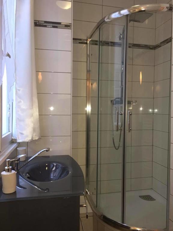 Apartment Center 5 *